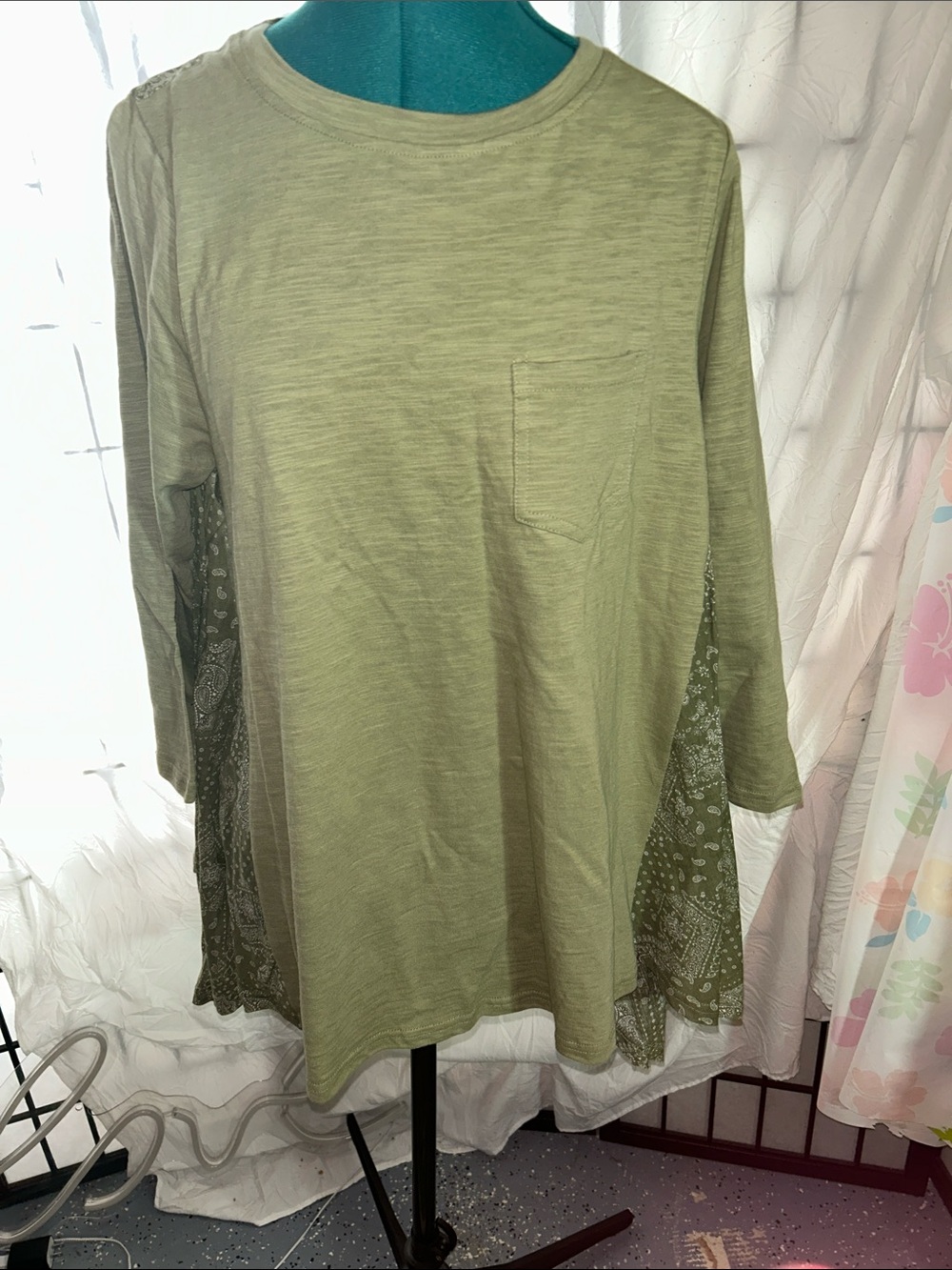 Olive Green Long Sleeve Pocket Tunic with Bandana Side Panels size small NWT